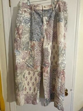 Chicos wide pants. Size 2.5 Chicos size